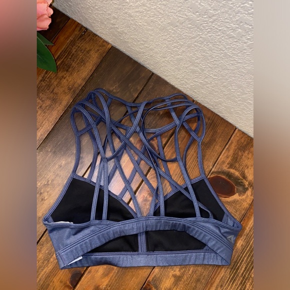 Reebok Bikini Size Small - Picture 2 of 4